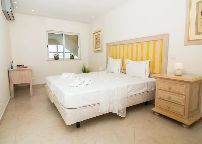 Jacaranda - By Dalma Portuguesa Apartament